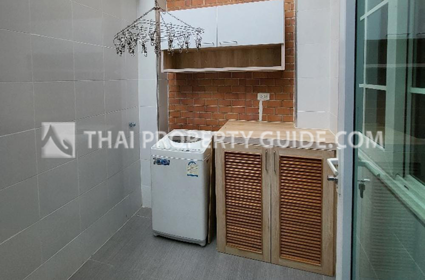 Townhouse in Sukhumvit 